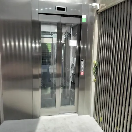 Pearl House 阿威罗