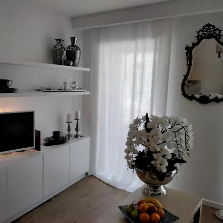 Pearl House *